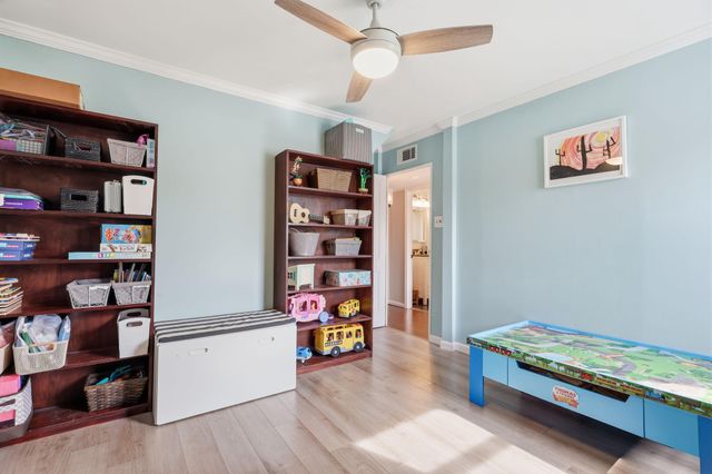 425 AUSTIN CIR, Fairless Hills, PA 19030