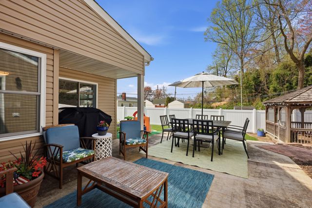 425 AUSTIN CIR, Fairless Hills, PA 19030