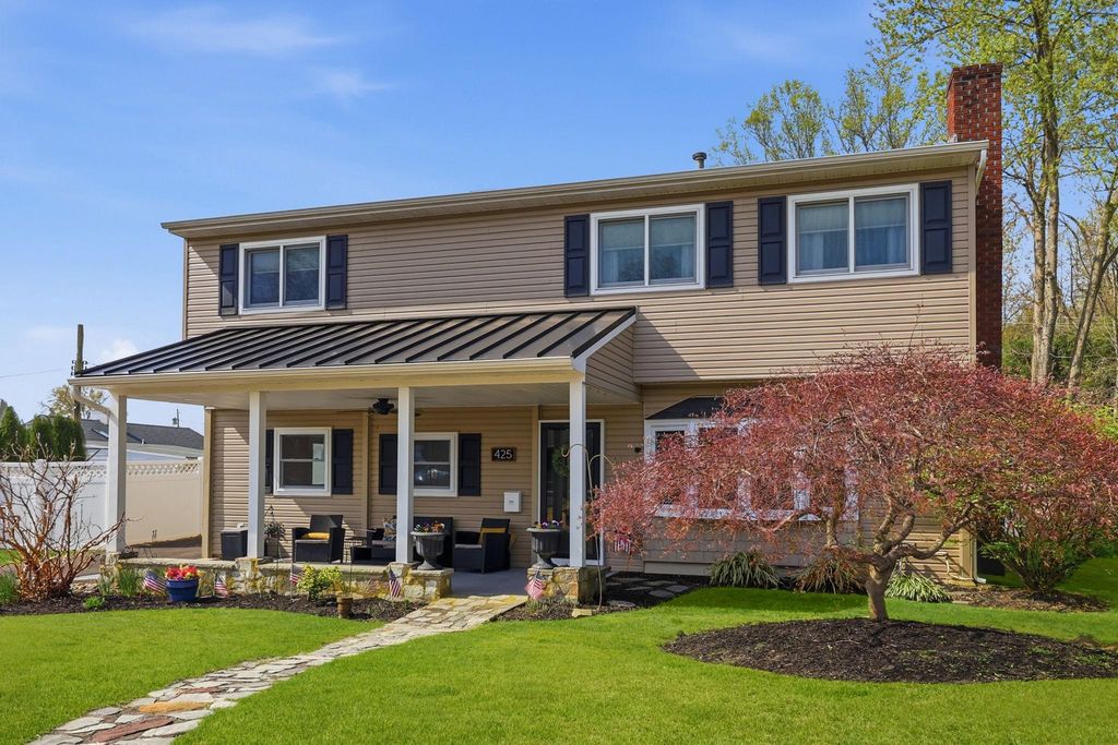 425 AUSTIN CIR, Fairless Hills, PA 19030