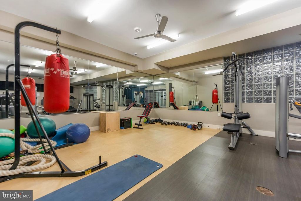 Image 22 of property listing at 1320 FENWICK LN #7, Silver Spring, MD 20910