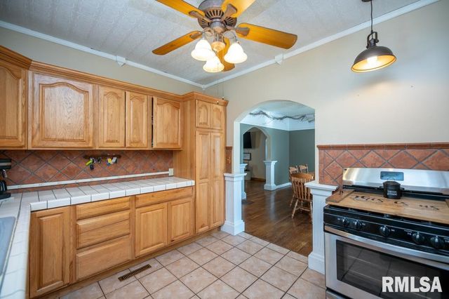 1426 N MAIN Street, Lewistown, IL 61542