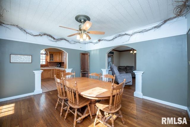 1426 N MAIN Street, Lewistown, IL 61542