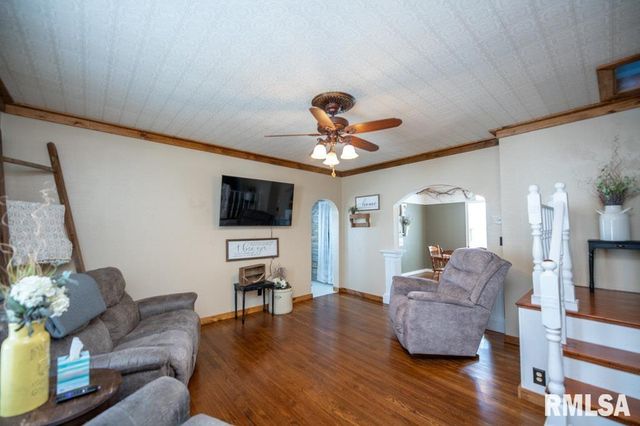 1426 N MAIN Street, Lewistown, IL 61542