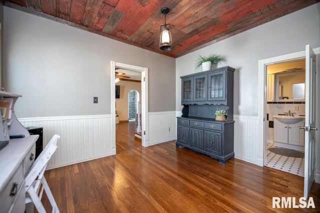 1426 N MAIN Street, Lewistown, IL 61542