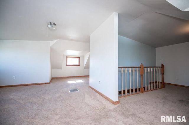 1426 N MAIN Street, Lewistown, IL 61542