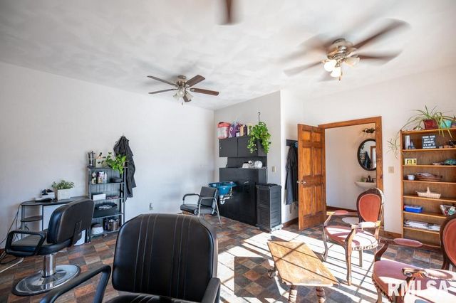 1426 N MAIN Street, Lewistown, IL 61542