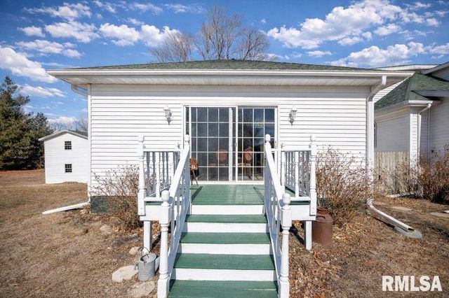 1426 N MAIN Street, Lewistown, IL 61542