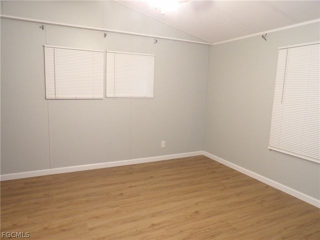 113 Lantern LN, North Fort Myers, FL 33917