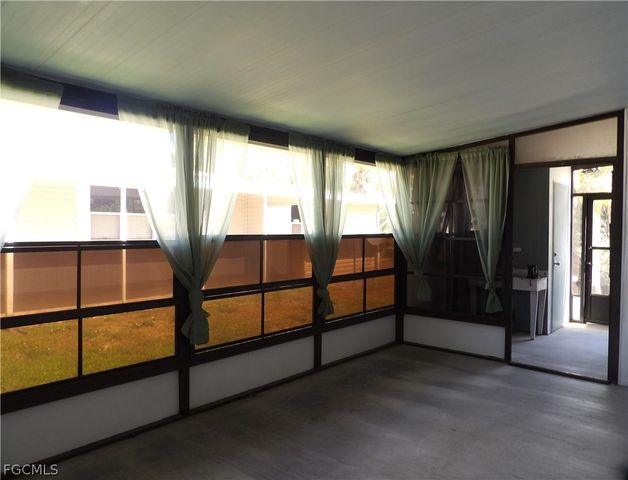 113 Lantern LN, North Fort Myers, FL 33917