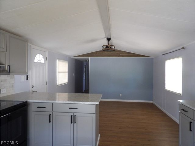 113 Lantern LN, North Fort Myers, FL 33917