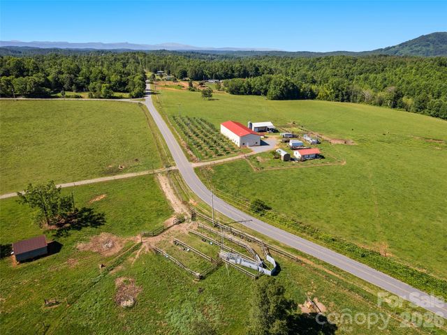 1418 Landis Lane, Nebo, NC 28761