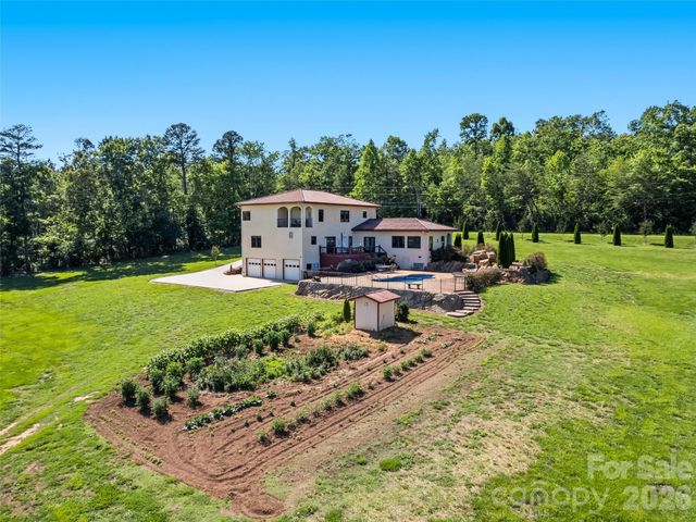 1418 Landis Lane, Nebo, NC 28761