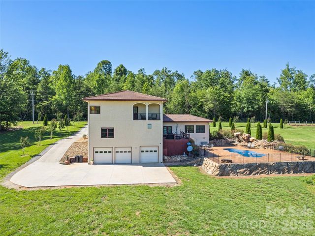 1418 Landis Lane, Nebo, NC 28761