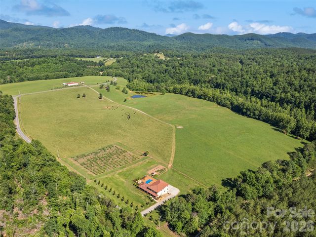 1418 Landis Lane, Nebo, NC 28761
