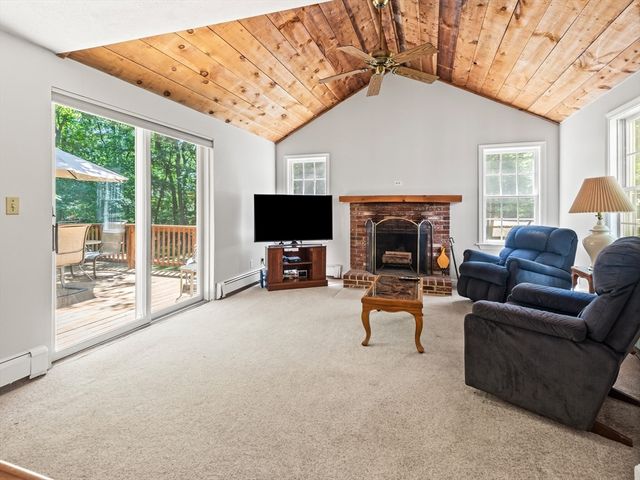14 Running Brook Cir, Ashland, MA 01721