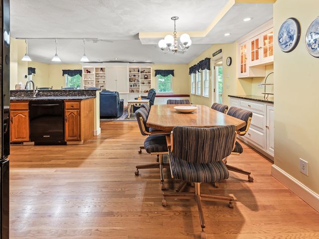 14 Running Brook Cir, Ashland, MA 01721