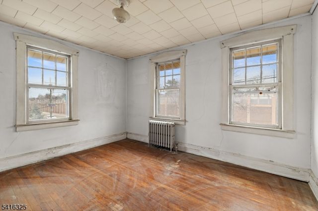 520 Rutherford Ave, Lyndhurst Twp., NJ 07071