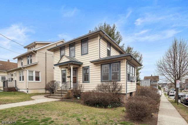 520 Rutherford Ave, Lyndhurst Twp., NJ 07071