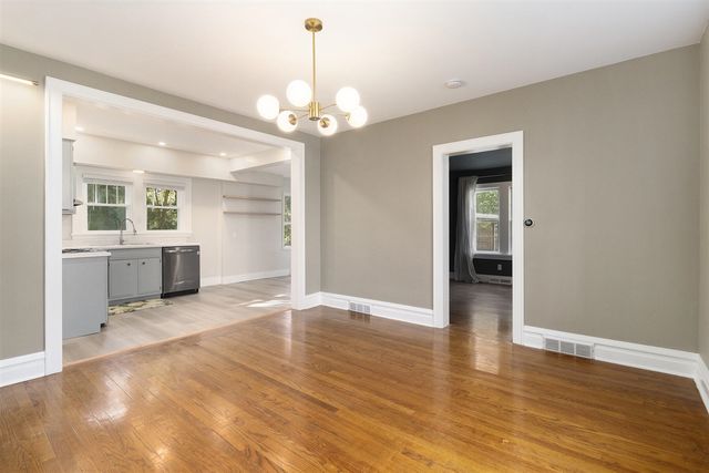 1914 Brentwood Avenue, Kalamazoo, MI 49008