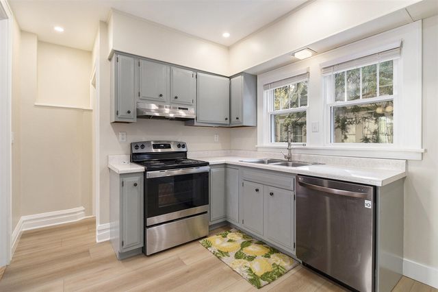 1914 Brentwood Avenue, Kalamazoo, MI 49008