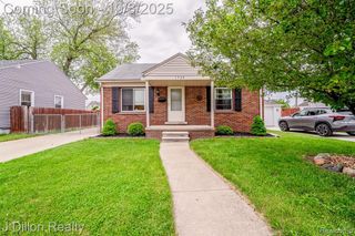 1735 Lindbergh Street, Wyandotte, MI 48192