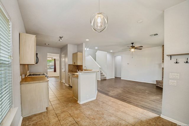 11930 Edward Conrad, San Antonio, TX 78253