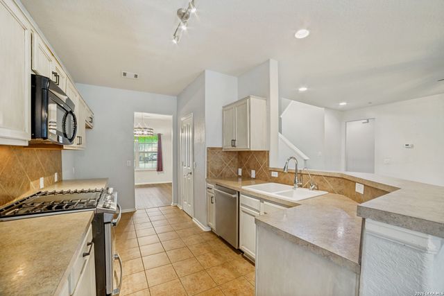 11930 Edward Conrad, San Antonio, TX 78253