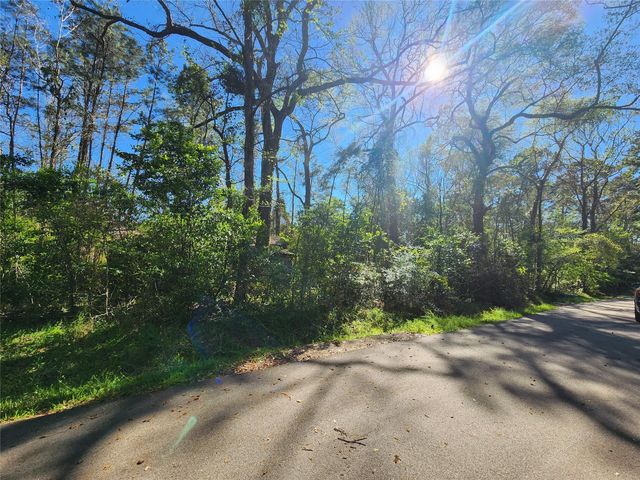 228 Holly Street, Huffman, TX 77336