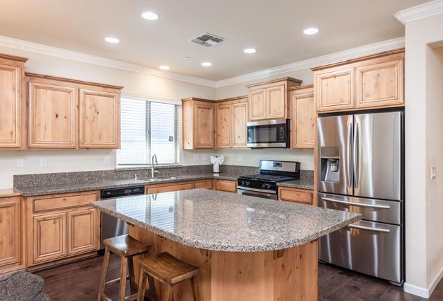 3537 Trentino St, Roseville, CA 95747