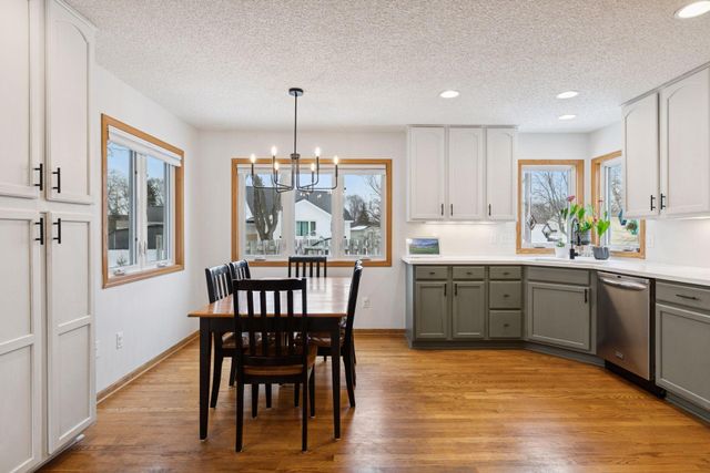 924 Marlboro Court NE, Spring Lake Park, MN 55432