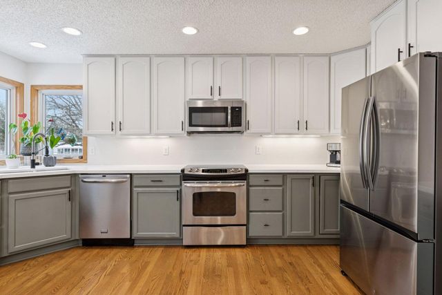 924 Marlboro Court NE, Spring Lake Park, MN 55432