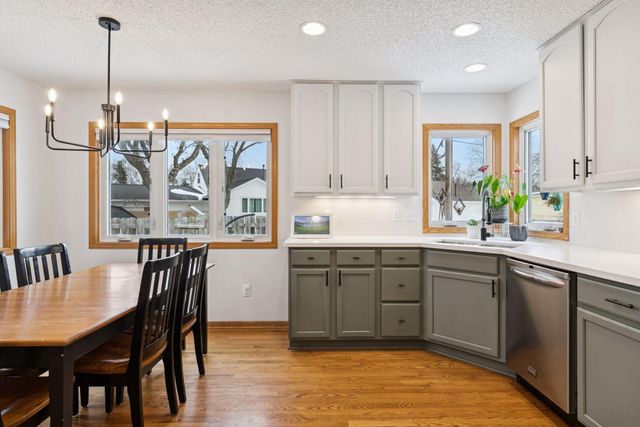 924 Marlboro Court NE, Spring Lake Park, MN 55432