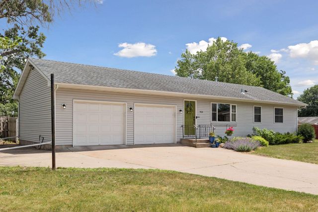 924 Marlboro Court NE, Spring Lake Park, MN 55432