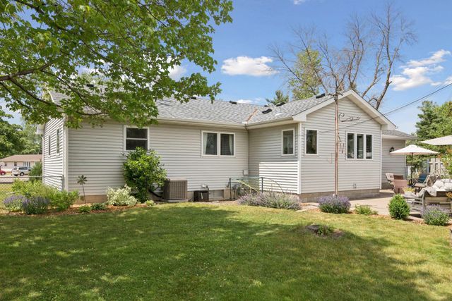 924 Marlboro Court NE, Spring Lake Park, MN 55432