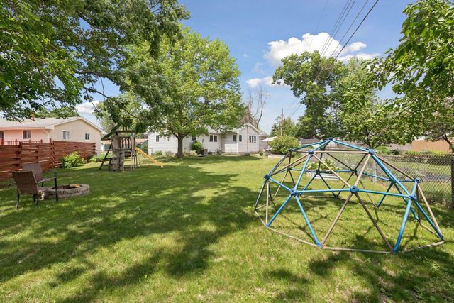 924 Marlboro Court NE, Spring Lake Park, MN 55432