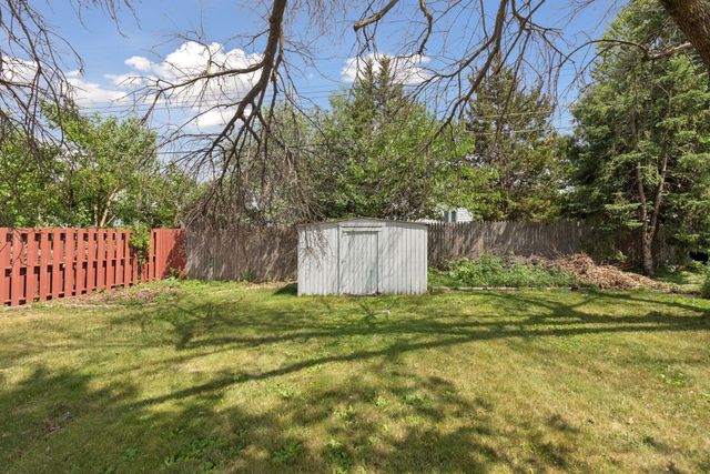 924 Marlboro Court NE, Spring Lake Park, MN 55432