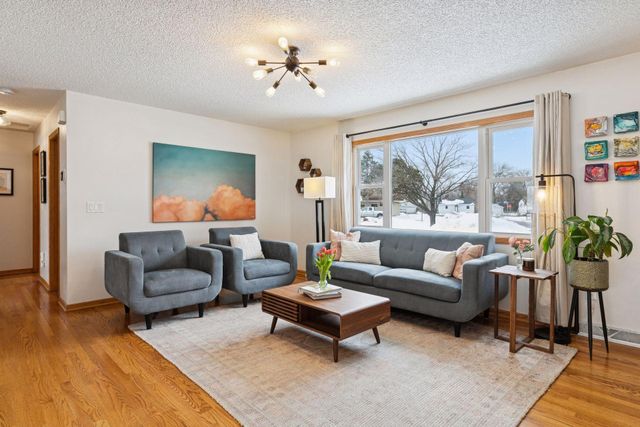 924 Marlboro Court NE, Spring Lake Park, MN 55432