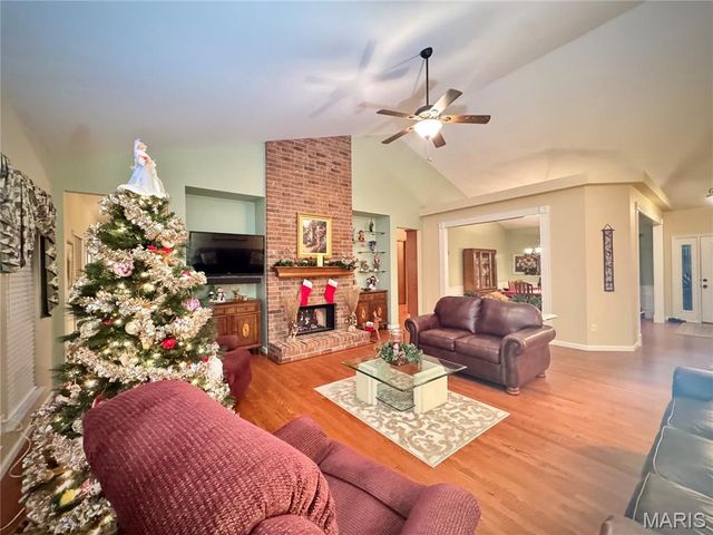 1140 Water View Lane, O'fallon, MO 63366