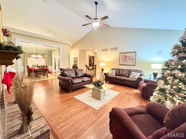 1140 Water View Lane, O'fallon, MO 63366