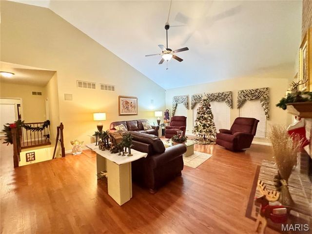 1140 Water View Lane, O'fallon, MO 63366