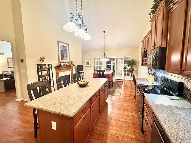 1140 Water View Lane, O'fallon, MO 63366