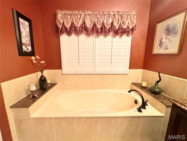 1140 Water View Lane, O'fallon, MO 63366