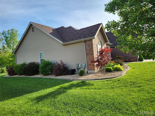 1140 Water View Lane, O'fallon, MO 63366