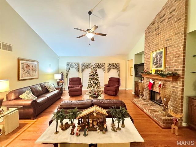 1140 Water View Lane, O'fallon, MO 63366