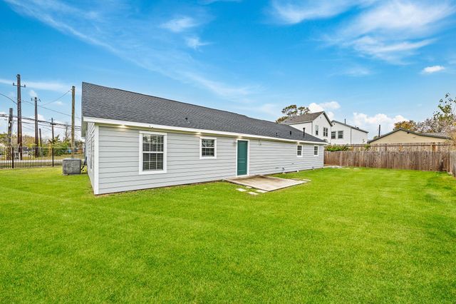 4611 Idaho Street, Houston, TX 77021