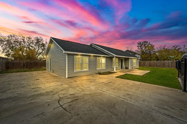 4611 Idaho Street, Houston, TX 77021