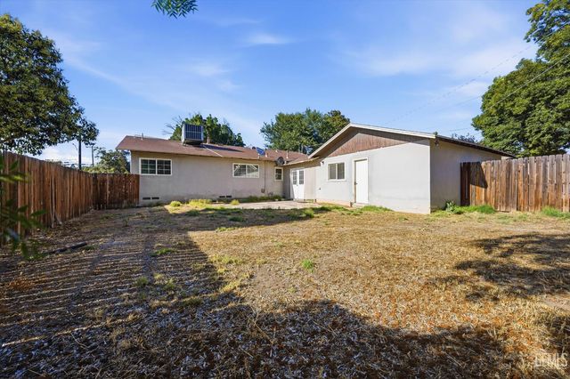 2617 College Avenue, Bakersfield, CA 93306