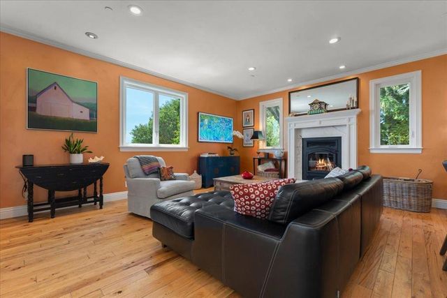 100 Mentel Avenue, Santa Cruz, CA 95062