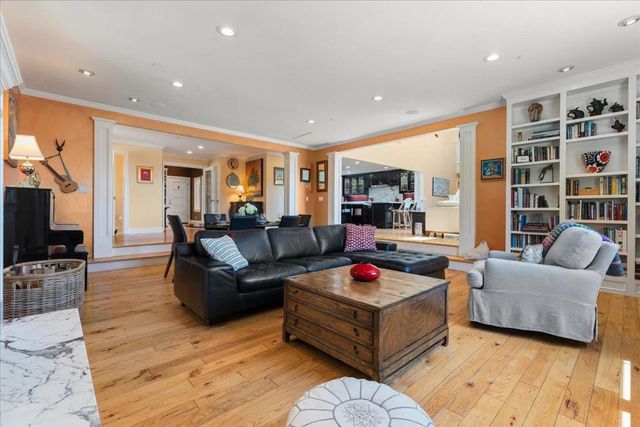 100 Mentel Avenue, Santa Cruz, CA 95062
