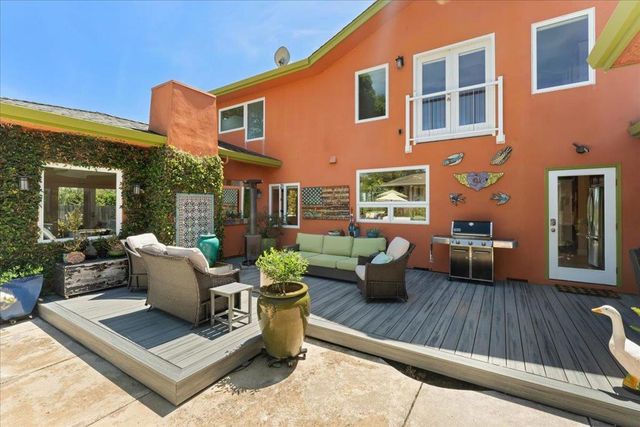 100 Mentel Avenue, Santa Cruz, CA 95062